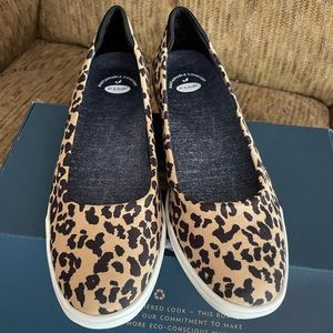 Dr. Scholls Womens Ballet Flats Leopard/ Cheetah Print Size 9